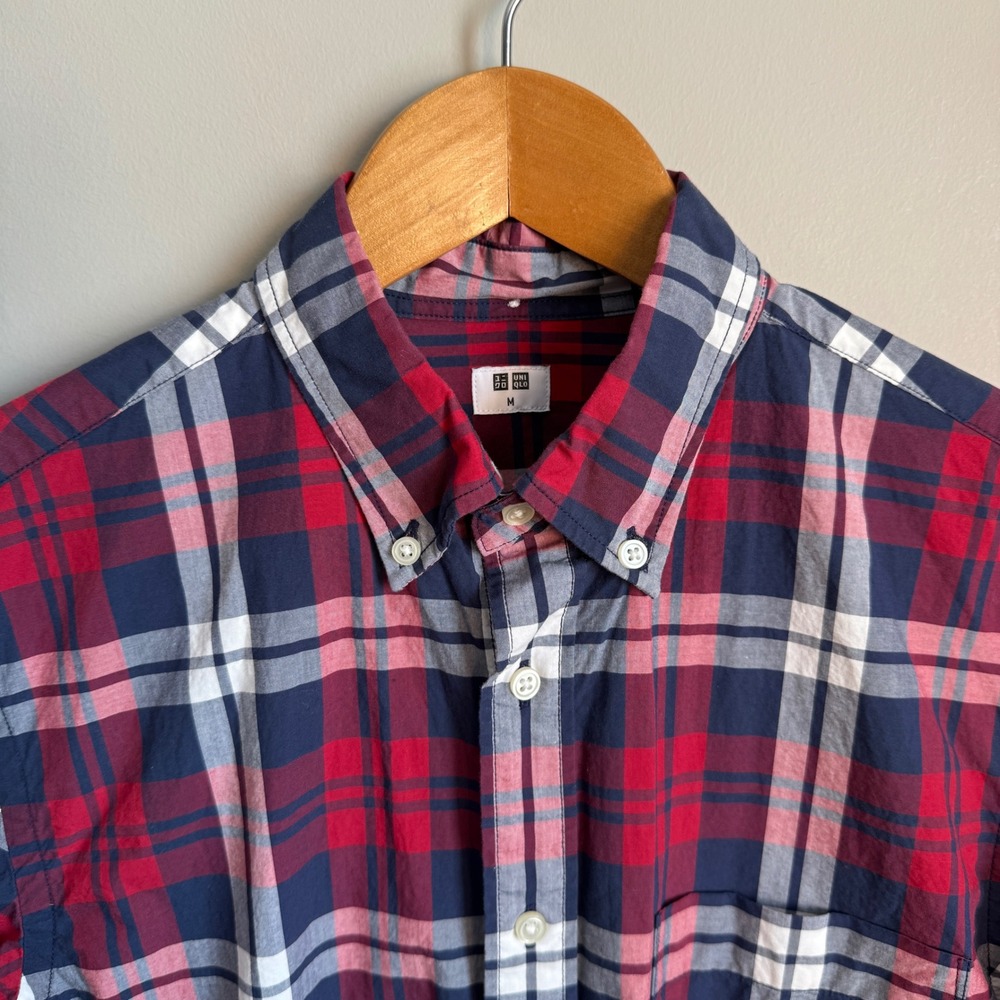Uniqlo Mens Plaid Button Down Long Sleeve Shirt Red Blue Medium Grunge College - Picture 4 of 13